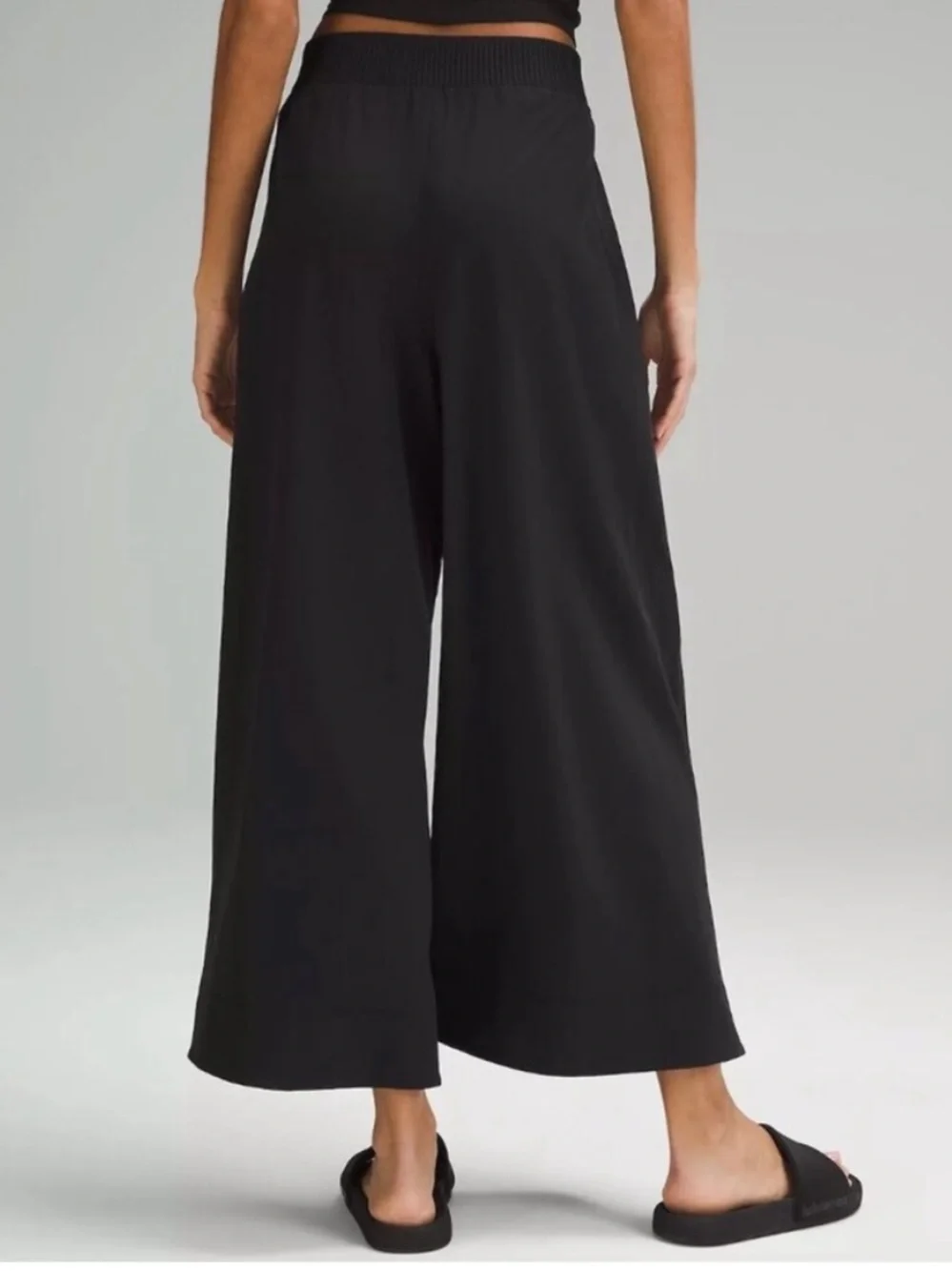 Lululemon Black Stretch Woven Wide Leg High Rise Cropped Pants Size Large - Picture 3 of 13